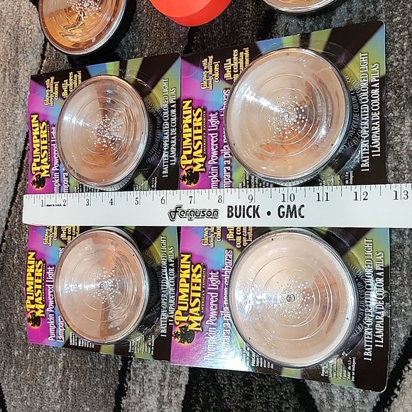 PUMPKIN MASTERS POWERED LIGHT GLOWS W/ SLOWLY SHIFTING COLORS AMERICA'S FAVORITE - Picture 5 of 9